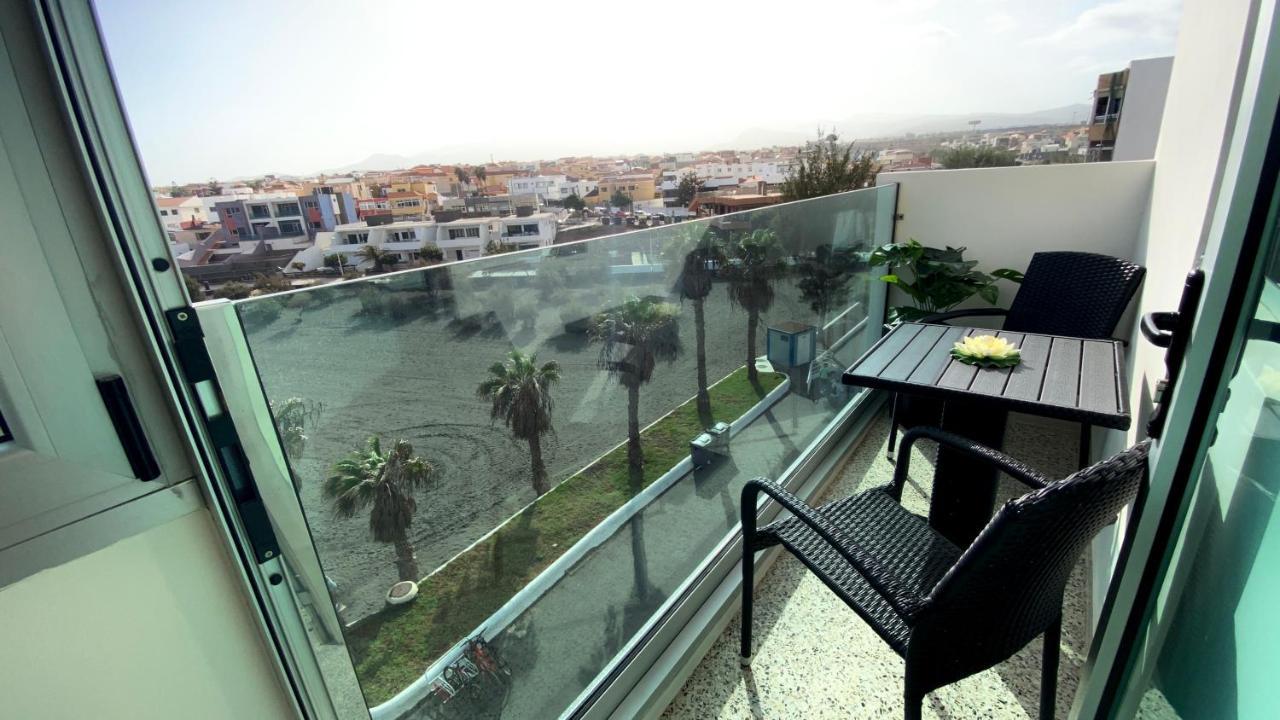Hermoso Edificio Frente Al Mar Con Gran Terraza Y Hermosas Vistas Las Palmas de Gran Canaria Exterior photo